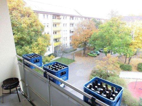 nové_truhlíky_na_balkon.jpg